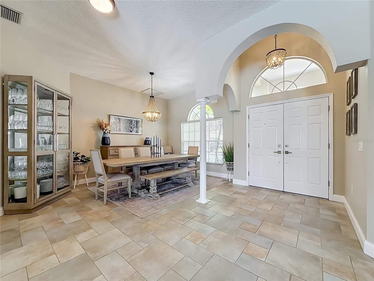 1266 BERKSHIRE LANE — photo 9 of 42
