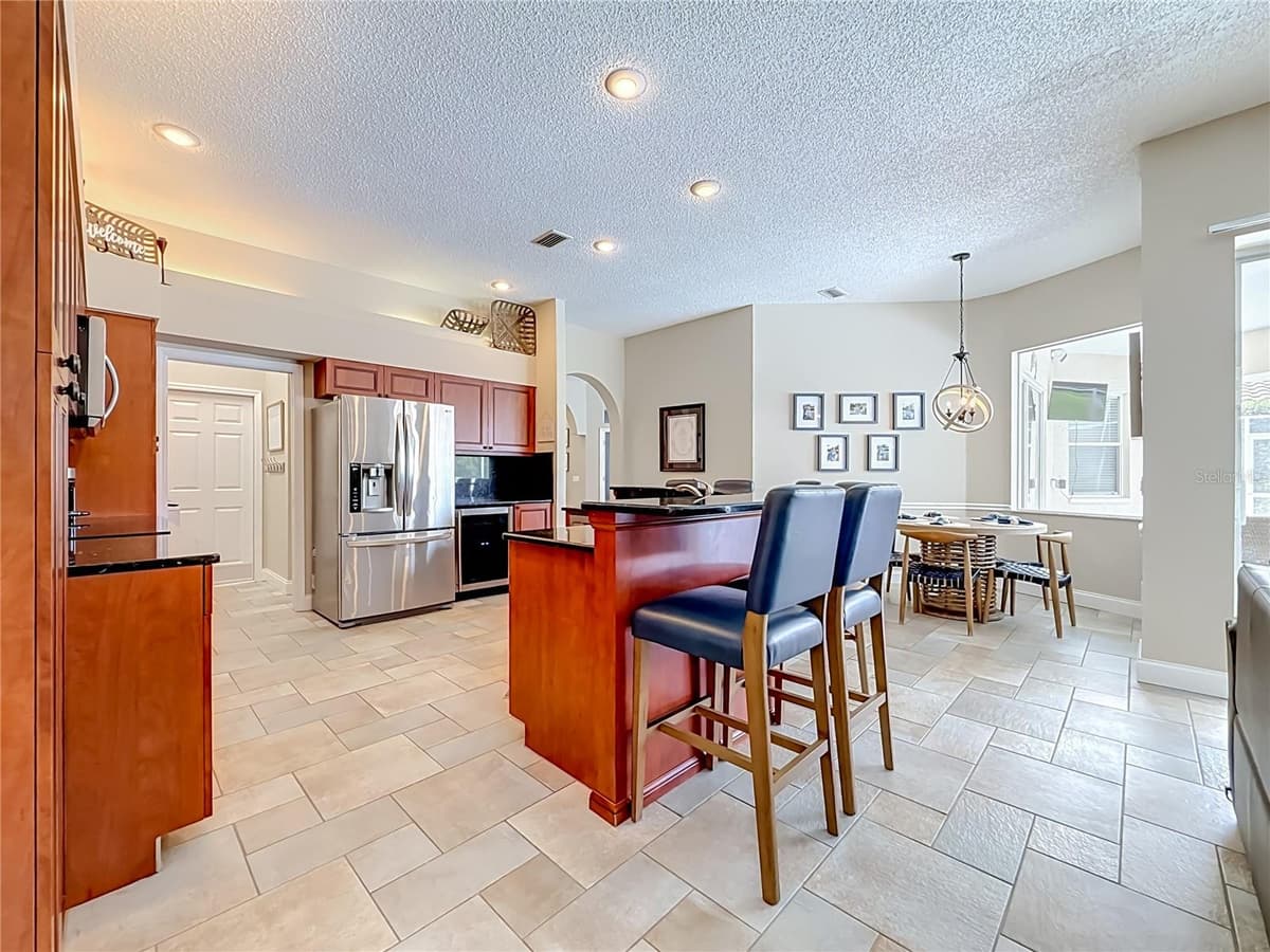 1266 BERKSHIRE LANE — photo 14 of 42