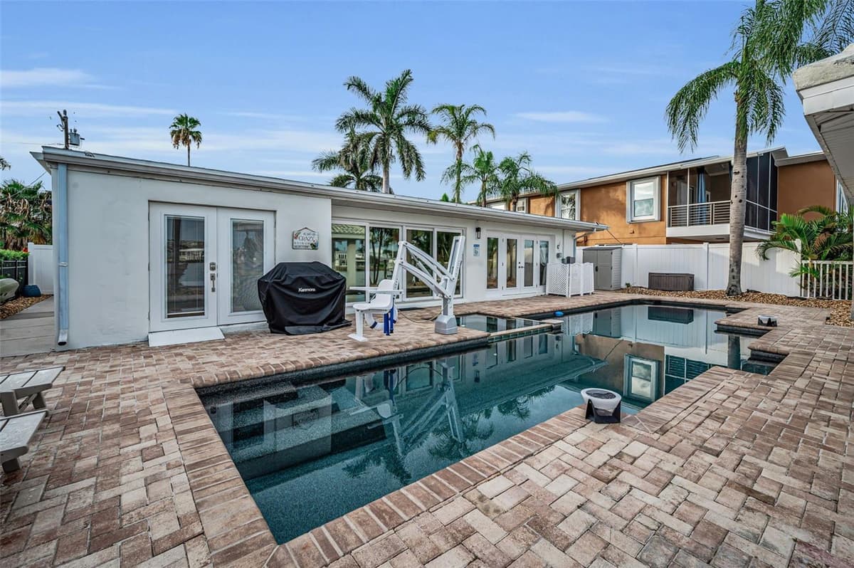 16353 REDINGTON DRIVE — photo 78 of 100