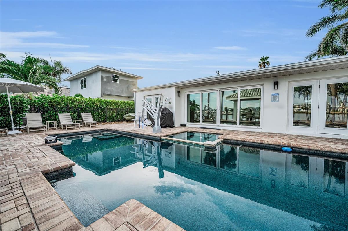 16353 REDINGTON DRIVE — photo 76 of 100