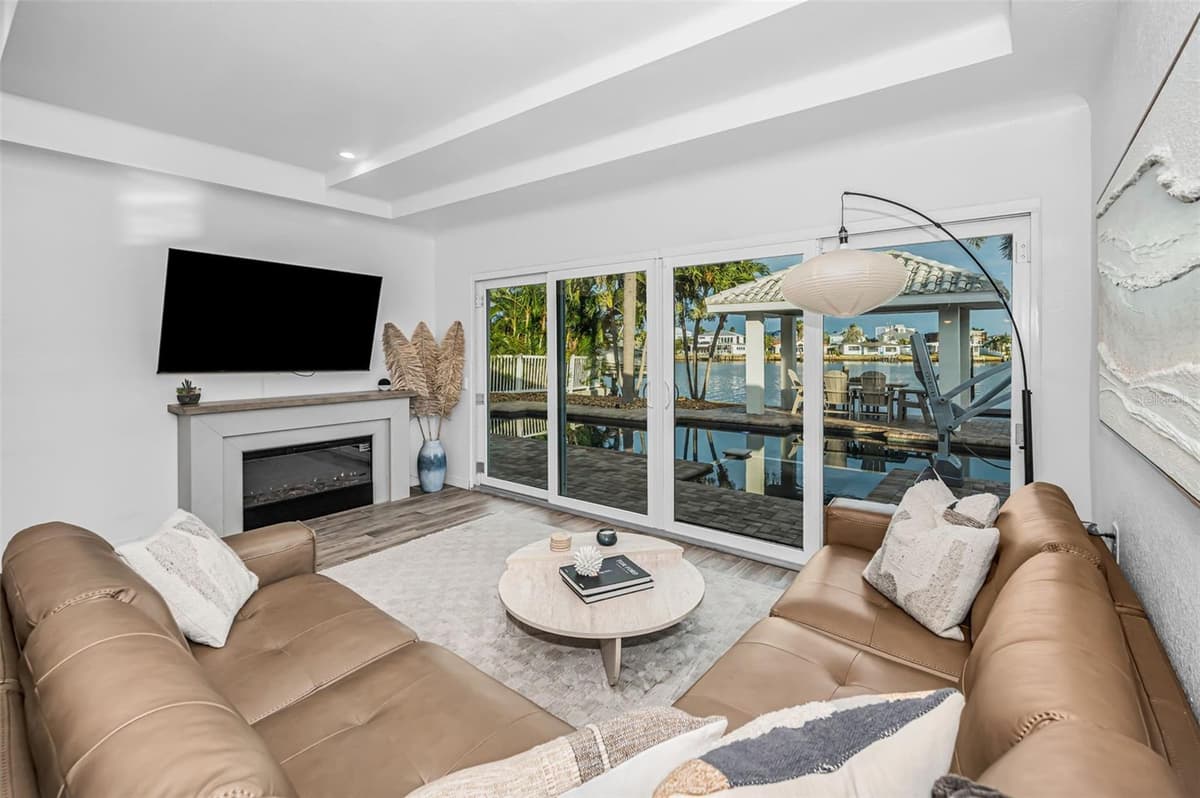 16353 REDINGTON DRIVE — photo 9 of 100
