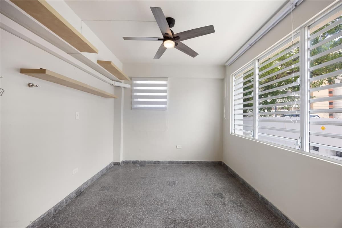 K1 AVE. LUIS VIGOREAUX — photo 11 of 22