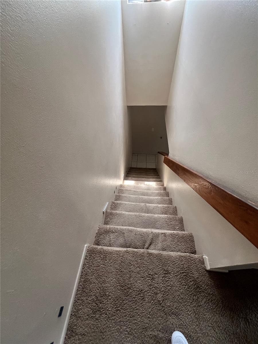 1021 ABADA COURT — photo 5 of 11