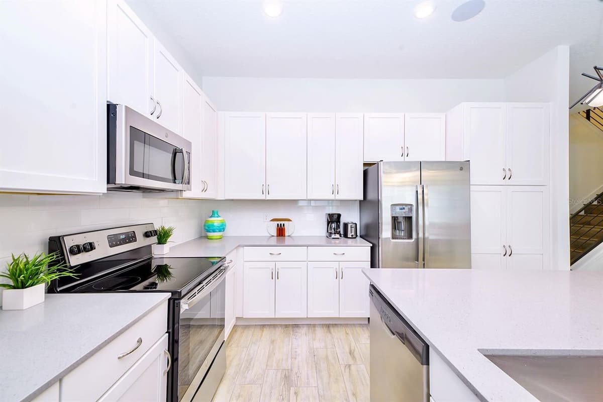 2560 SHANTI DRIVE — photo 4 of 48