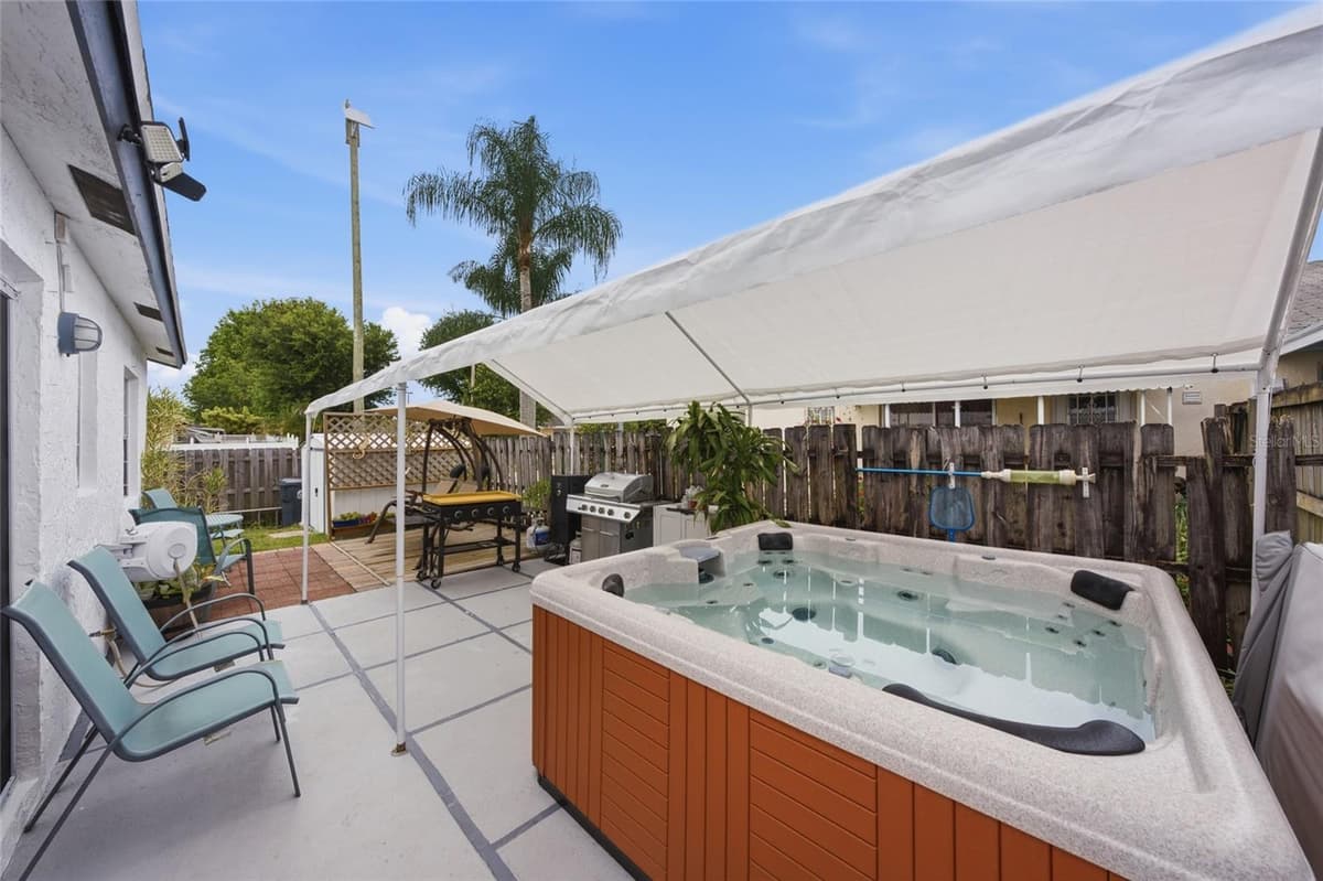4908 PIMLICO COURT — photo 12 of 50
