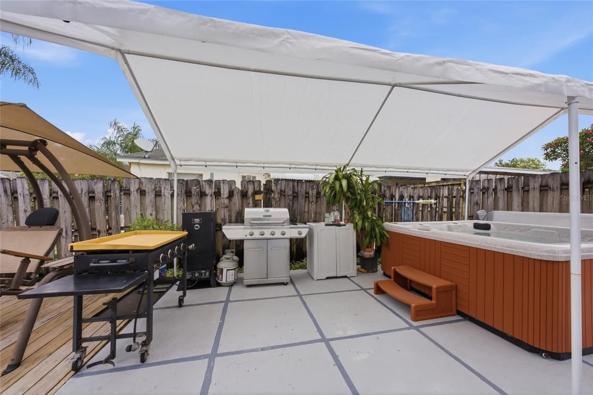 4908 PIMLICO COURT — photo 8 of 50