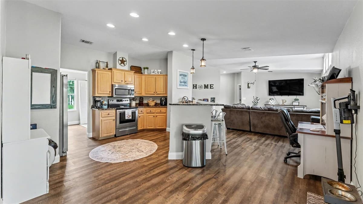 5600 RUSSO ROAD — photo 13 of 50
