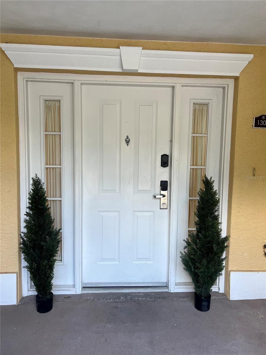 1304 SEVEN EAGLES COURT — photo 4 of 27