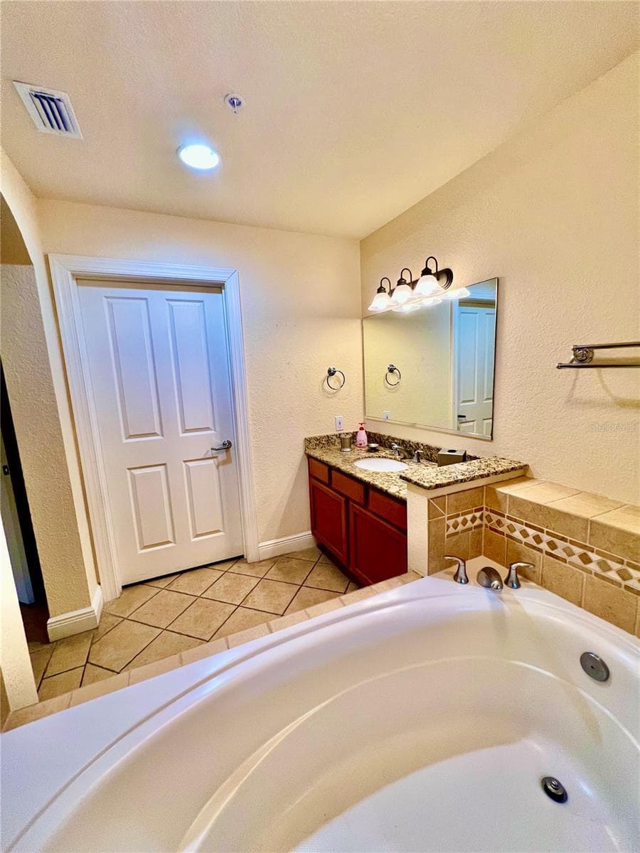 1304 SEVEN EAGLES COURT — photo 13 of 27