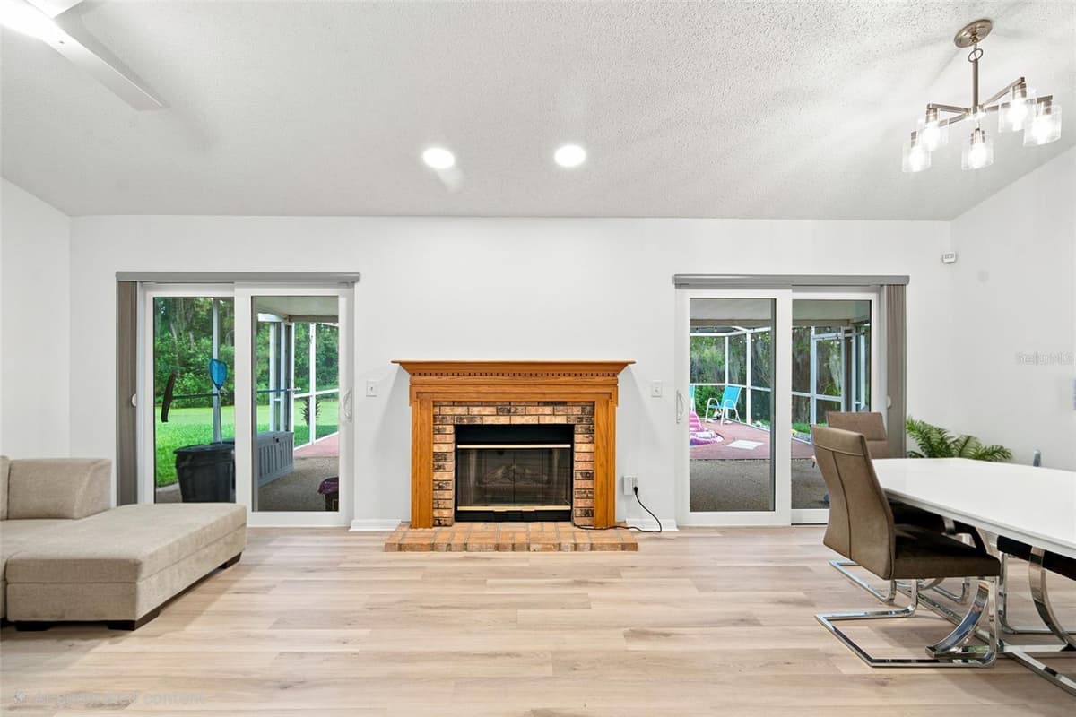 1014 HARDWOOD DRIVE — photo 2 of 48