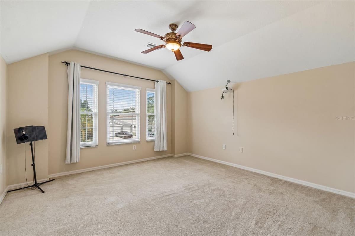 5737 WYNSTONE LANE — photo 38 of 53