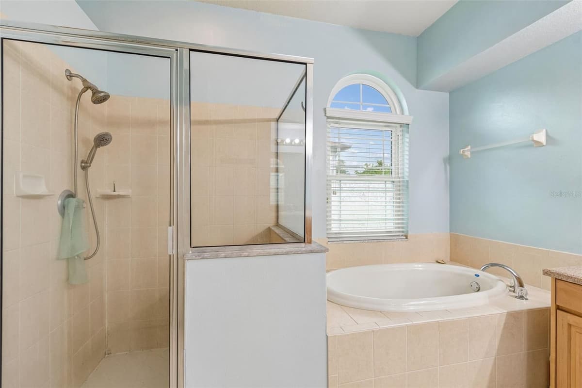5737 WYNSTONE LANE — photo 25 of 53