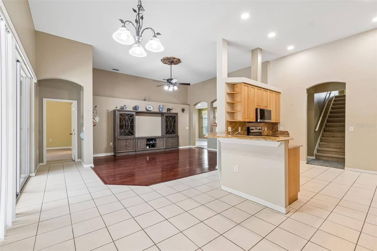 5737 WYNSTONE LANE — photo 18 of 53