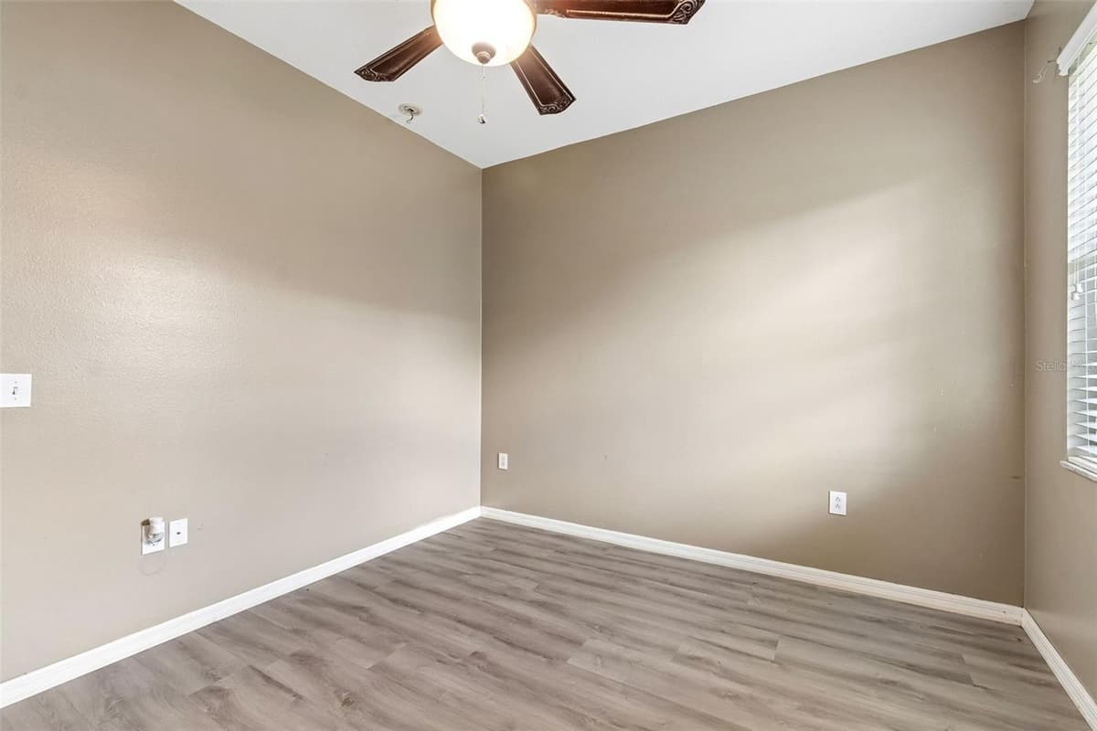 5737 WYNSTONE LANE — photo 35 of 53