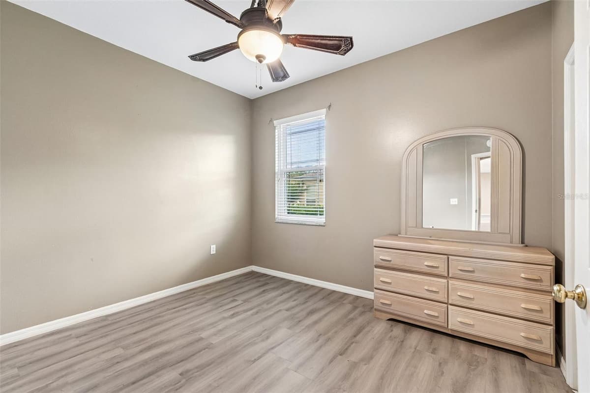 5737 WYNSTONE LANE — photo 34 of 53