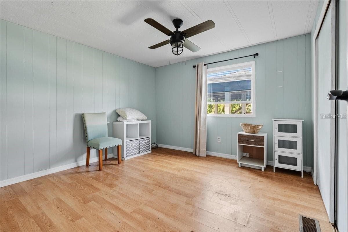 8188 ROBERT STREET — photo 8 of 22