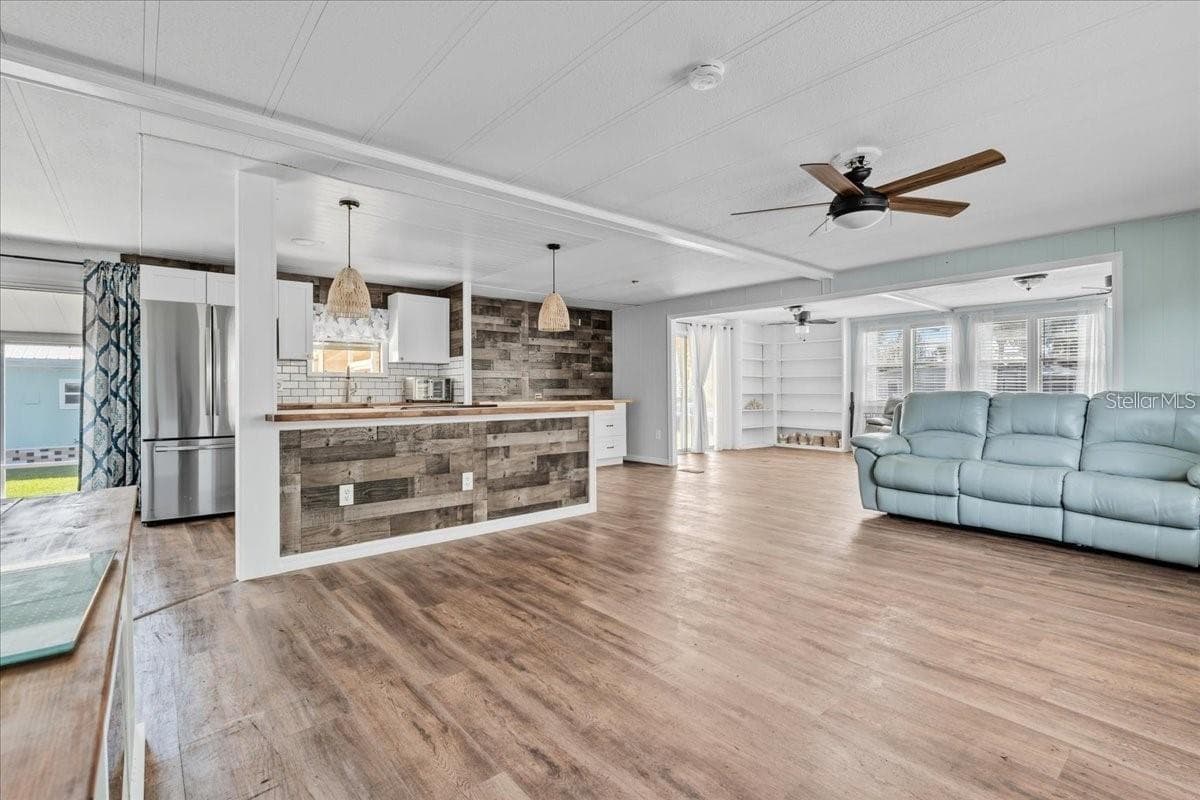 8188 ROBERT STREET — photo 14 of 22