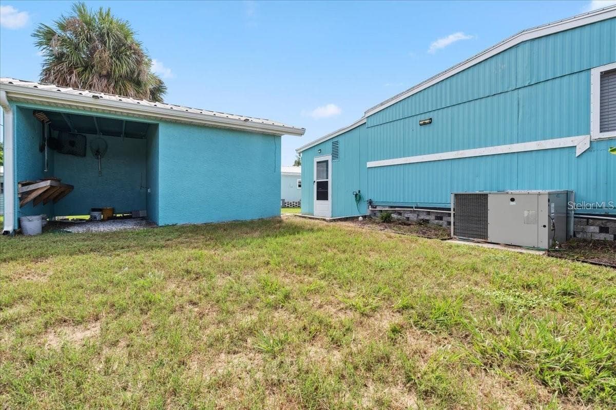 8188 ROBERT STREET — photo 19 of 22