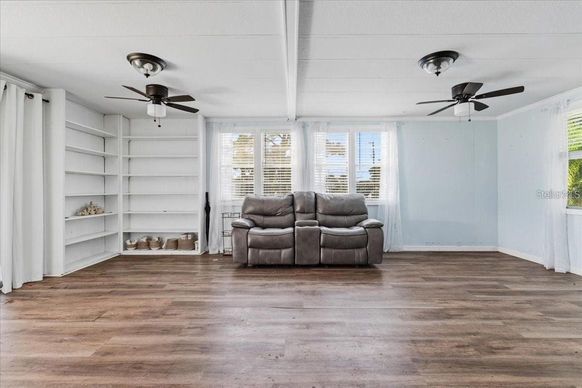 8188 ROBERT STREET — photo 16 of 22