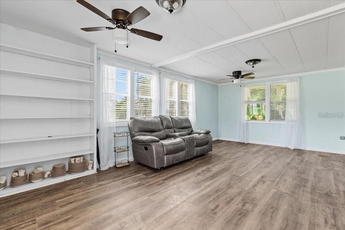 8188 ROBERT STREET — photo 15 of 22