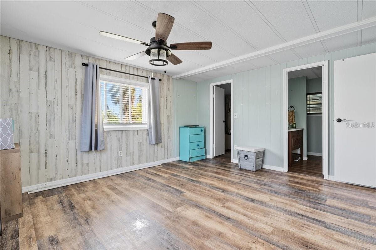 8188 ROBERT STREET — photo 7 of 22