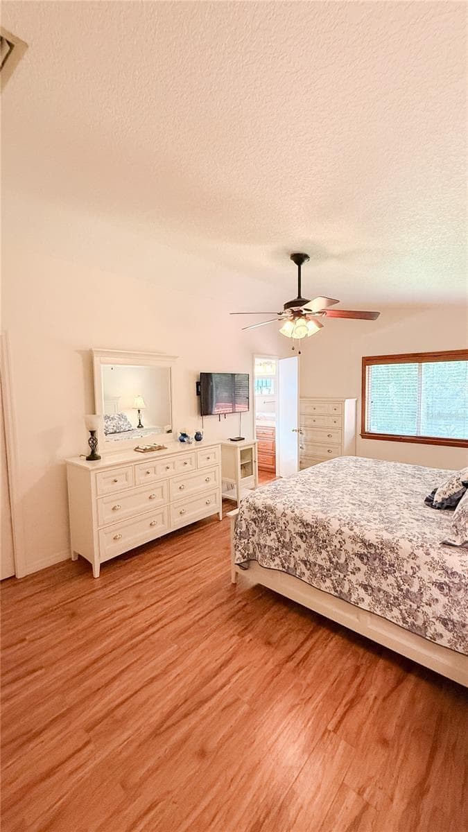 898 CRITTENDEN AVENUE — photo 15 of 39
