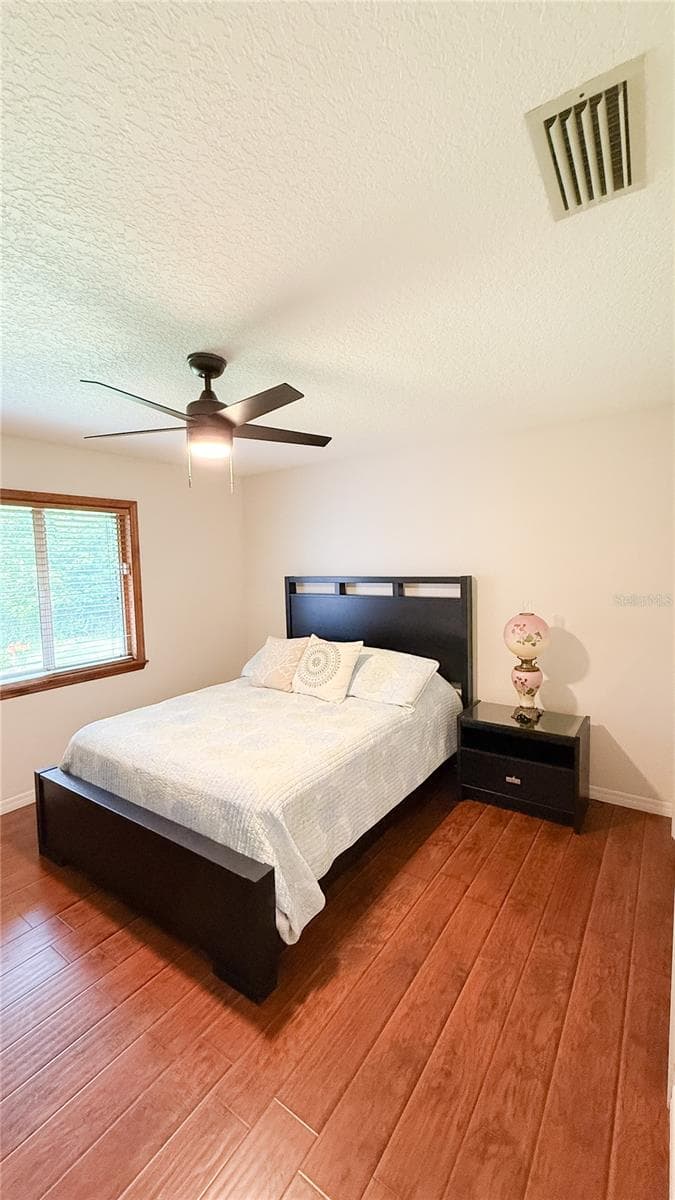 898 CRITTENDEN AVENUE — photo 21 of 39
