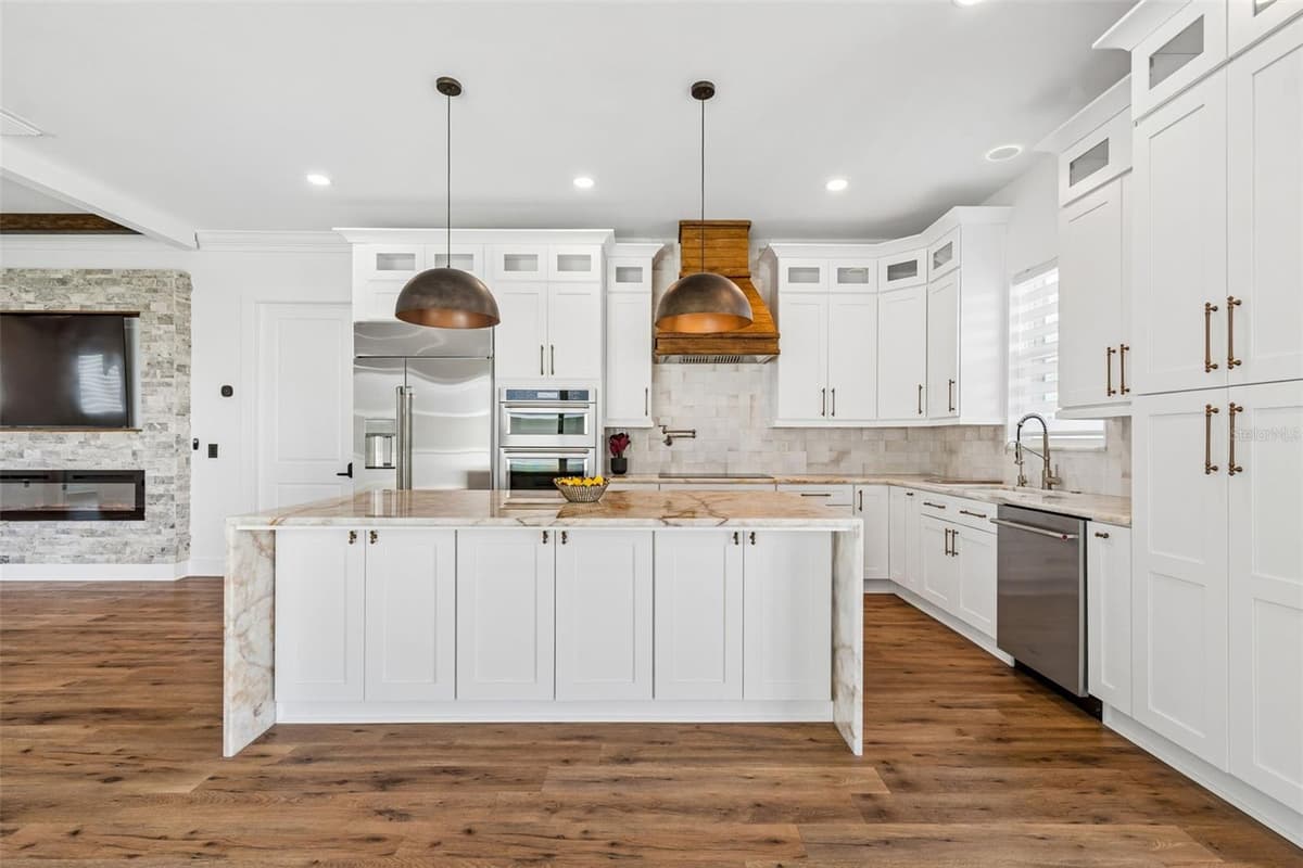 3426 CHANNELSIDE COURT — photo 16 of 95
