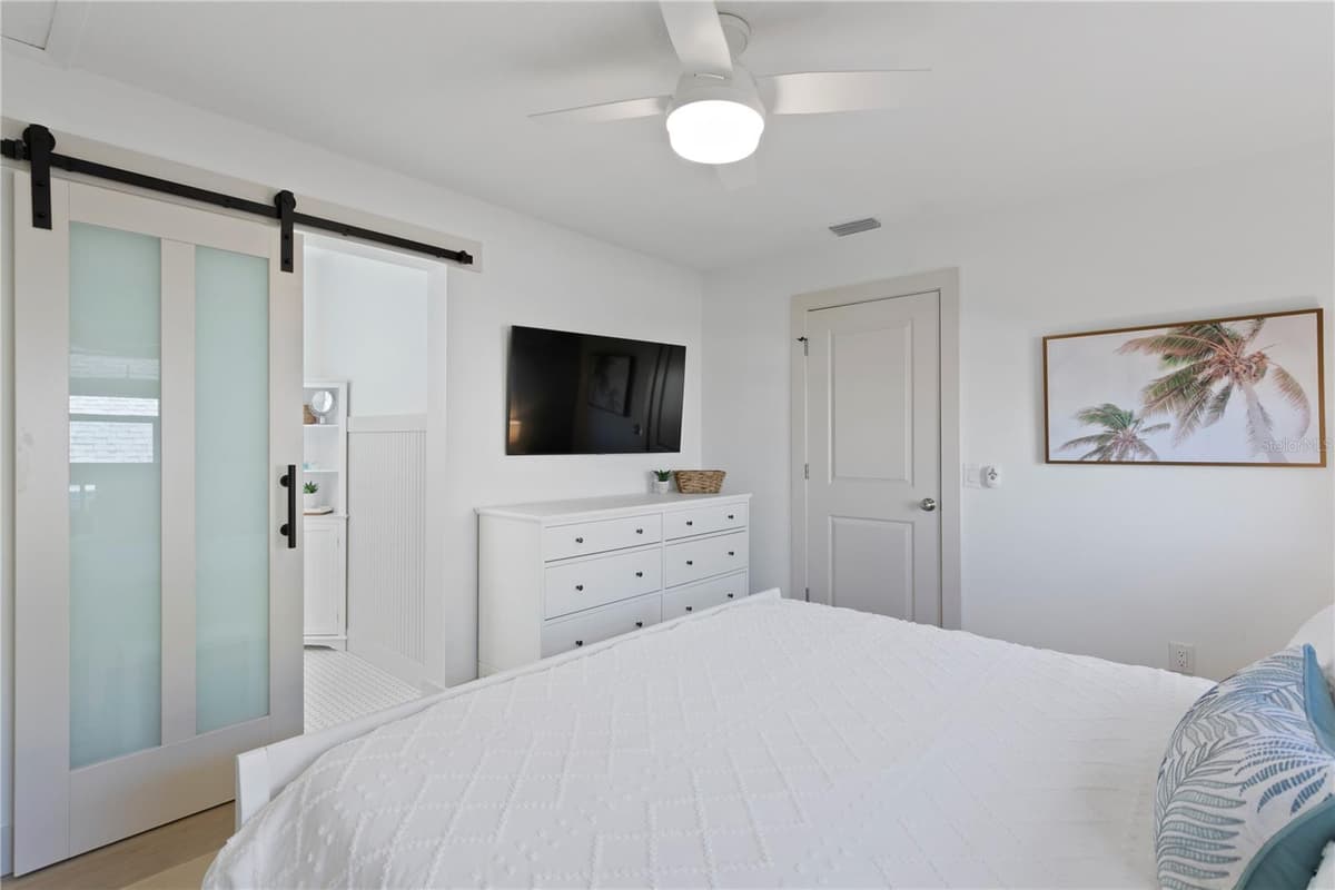 800 GULF BOULEVARD — photo 13 of 65