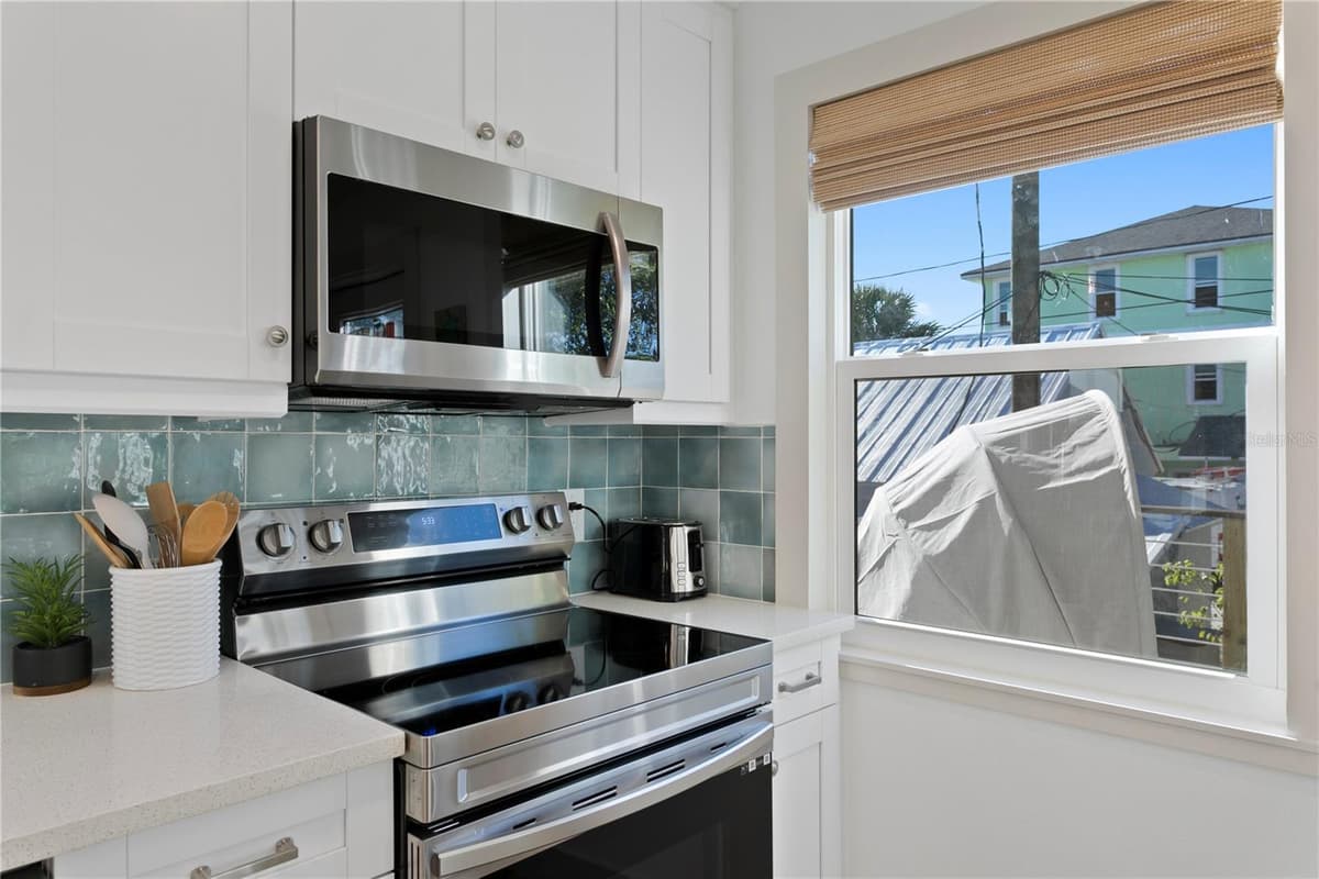 800 GULF BOULEVARD — photo 19 of 65