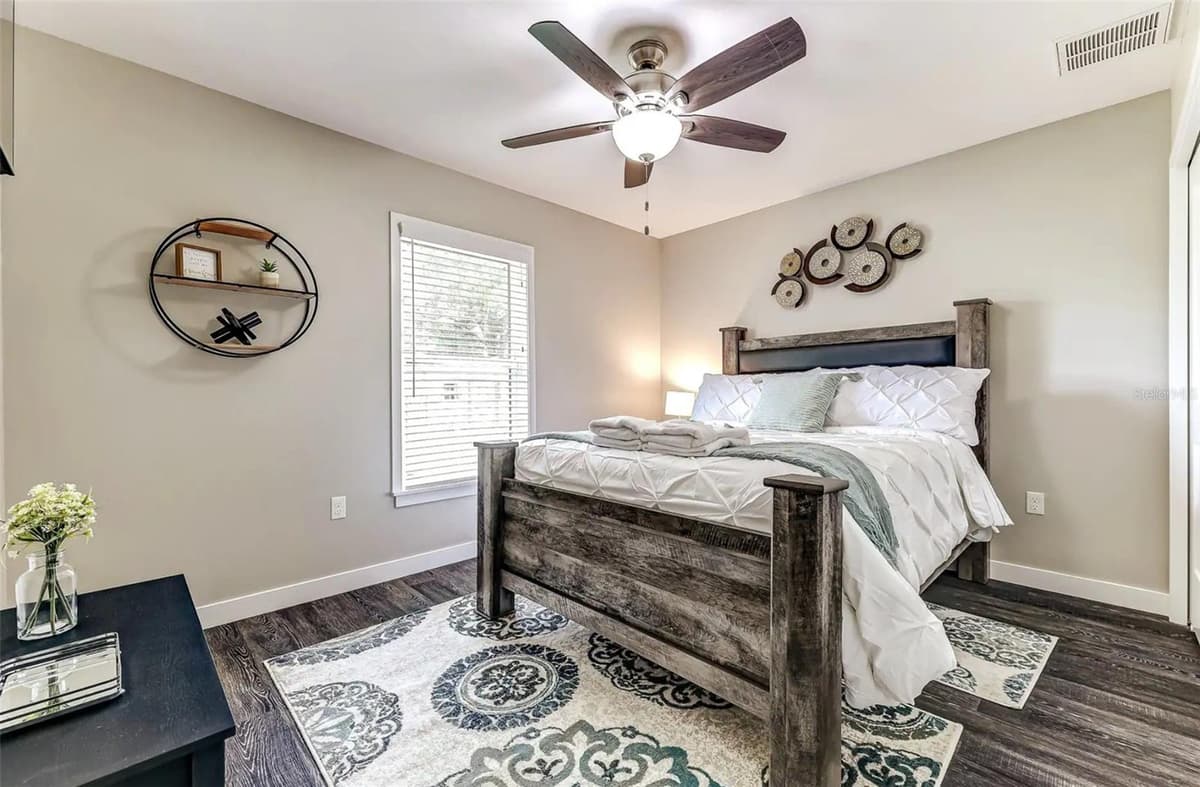 220 KITE AVENUE — photo 19 of 23