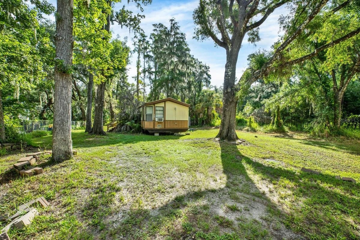 3913 ALAFIA BOULEVARD — photo 14 of 22
