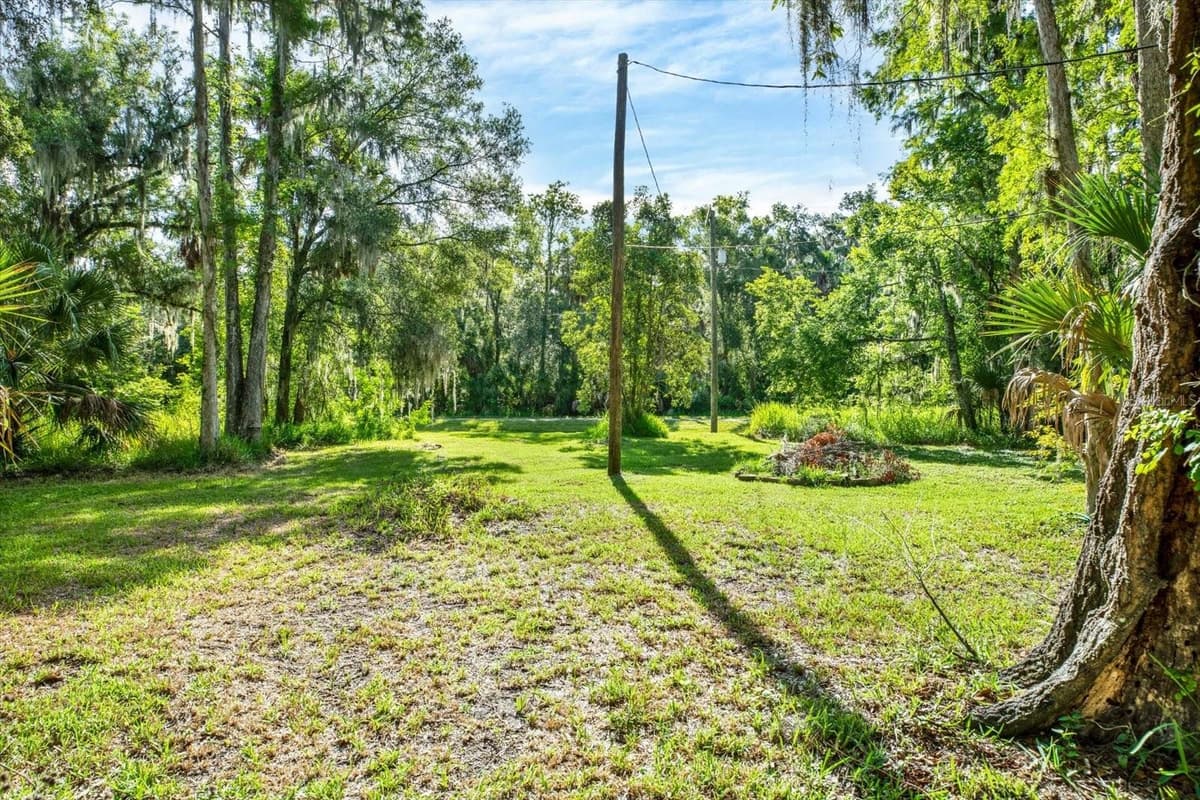 3913 ALAFIA BOULEVARD — photo 13 of 22
