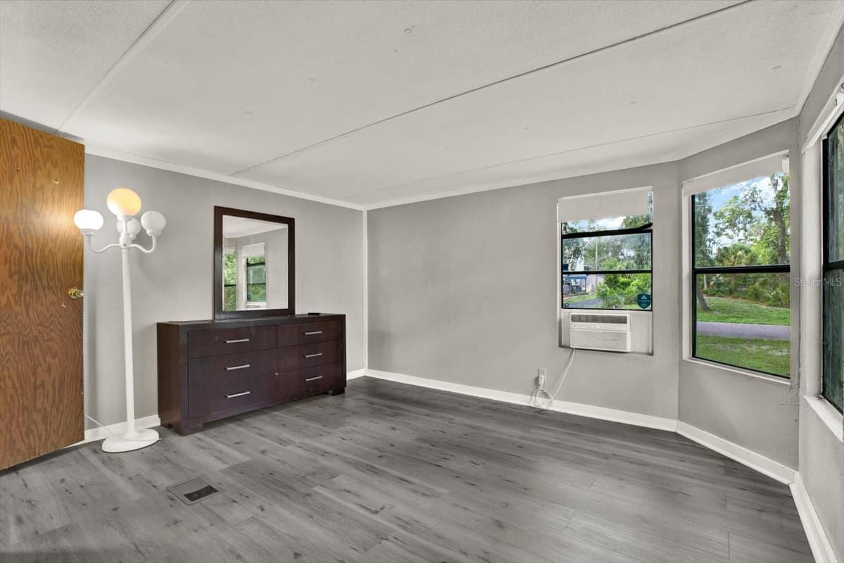 3913 ALAFIA BOULEVARD — photo 18 of 22
