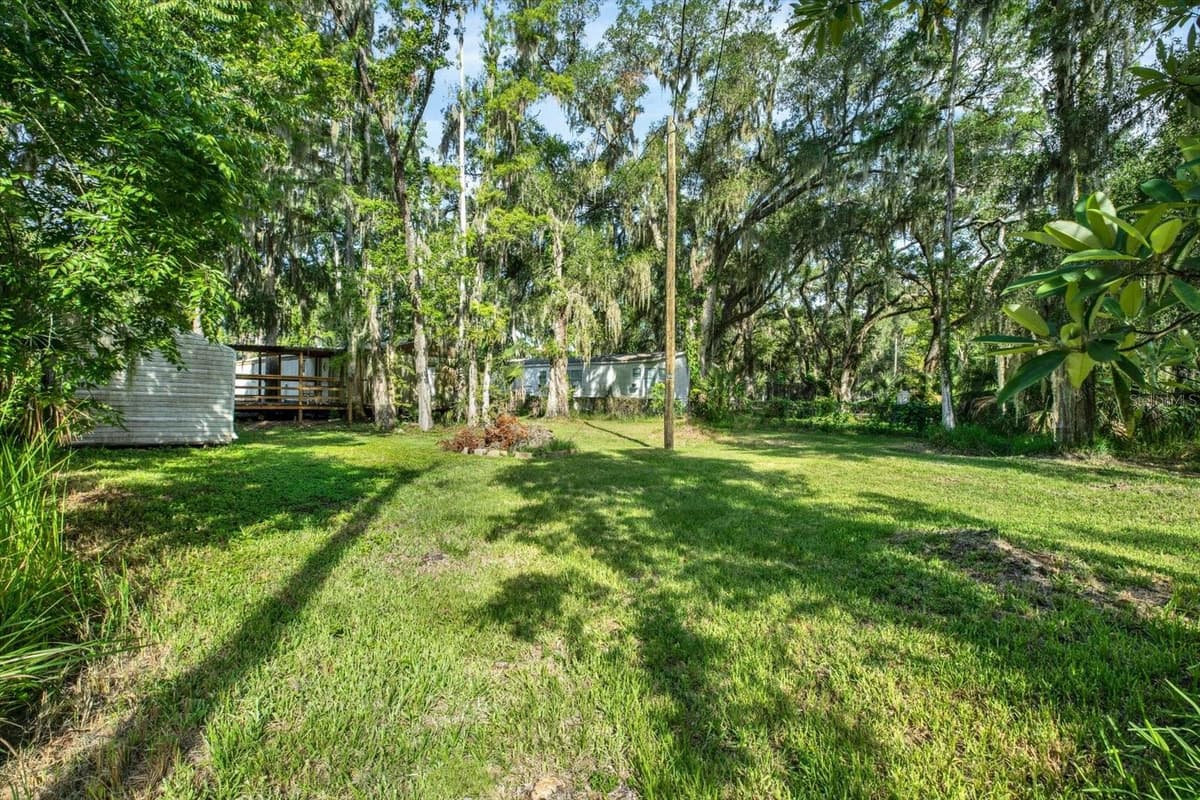 3913 ALAFIA BOULEVARD — photo 10 of 22