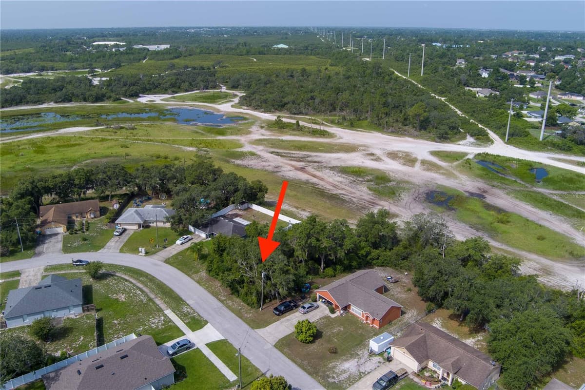 2599 HILLVIEW CIRCLE — photo 11 of 23