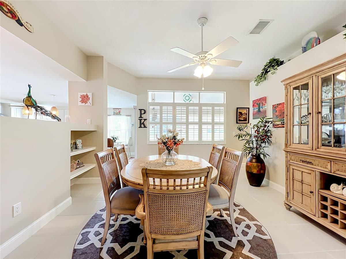 1409 CALIFORNIA DRIVE — photo 15 of 59