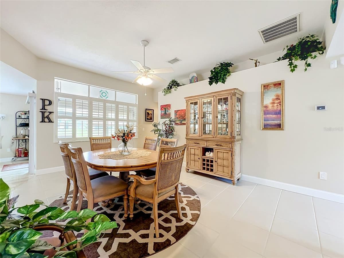 1409 CALIFORNIA DRIVE — photo 17 of 59