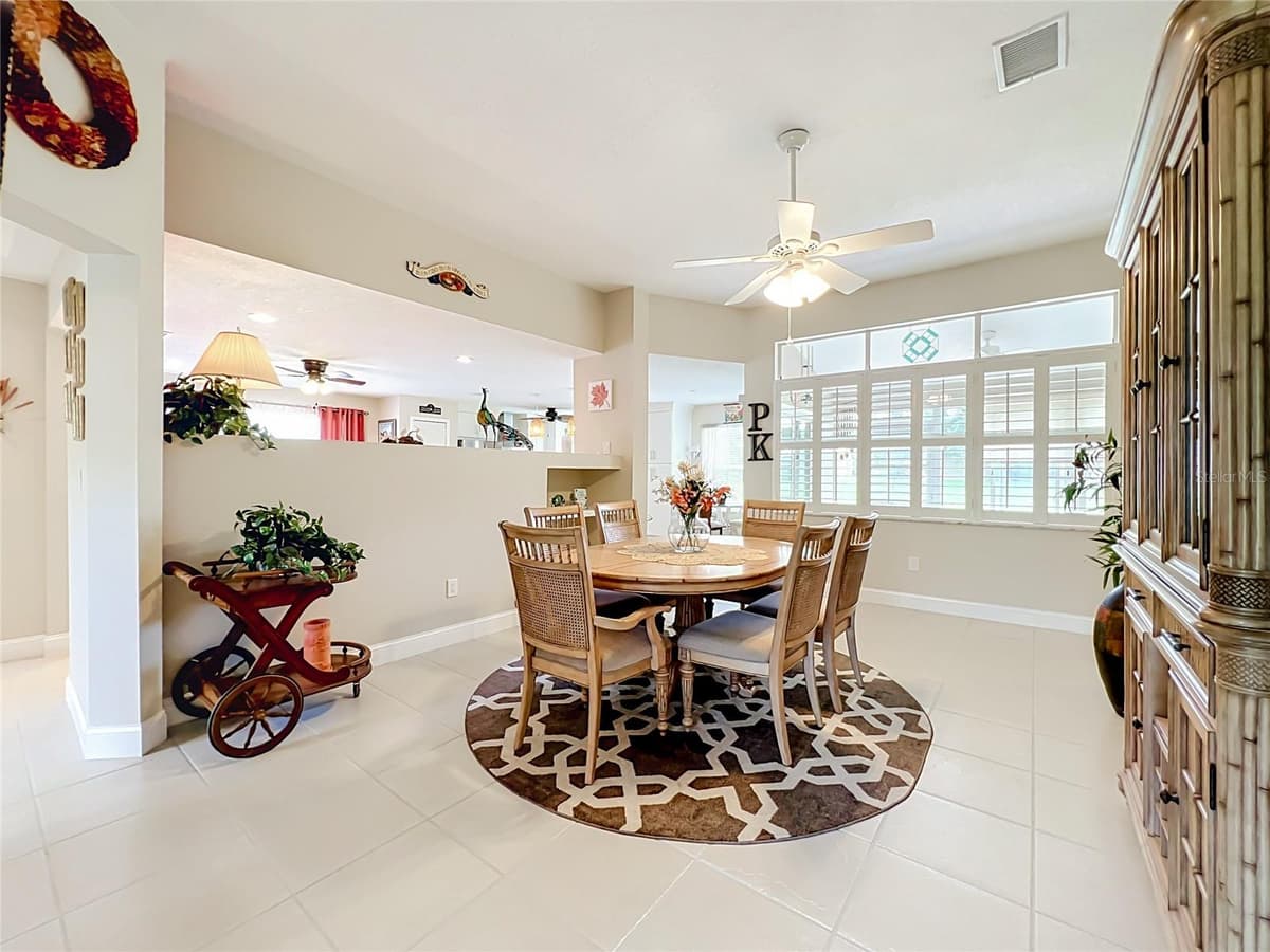 1409 CALIFORNIA DRIVE — photo 14 of 59