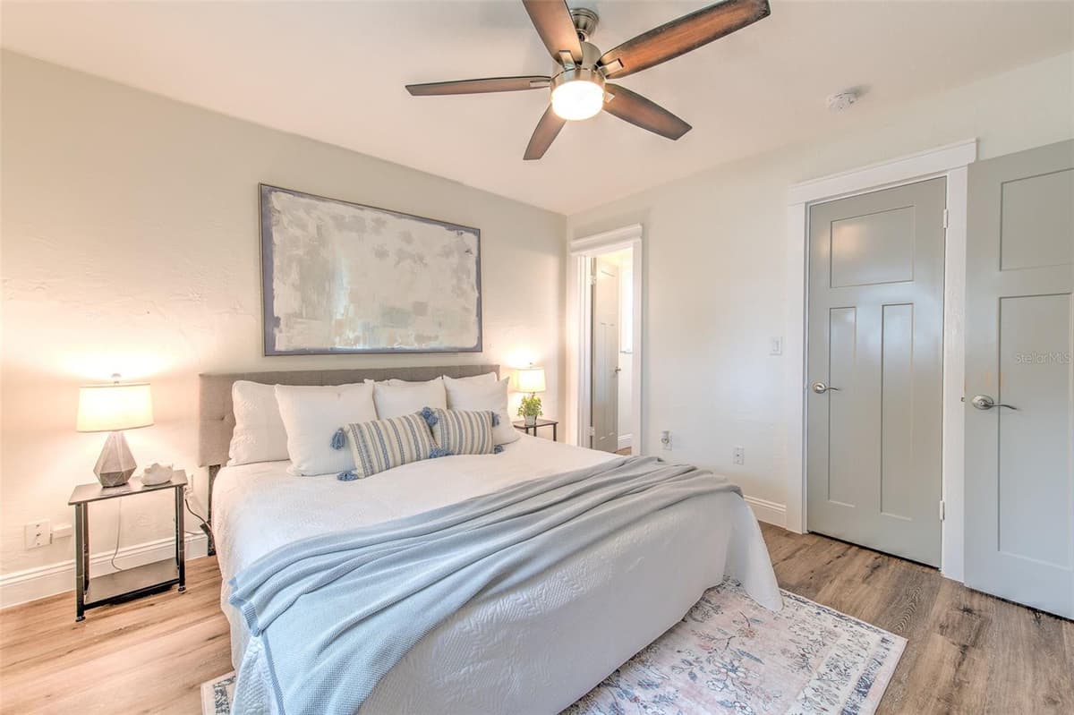 4101 BAY VILLA AVENUE — photo 11 of 18