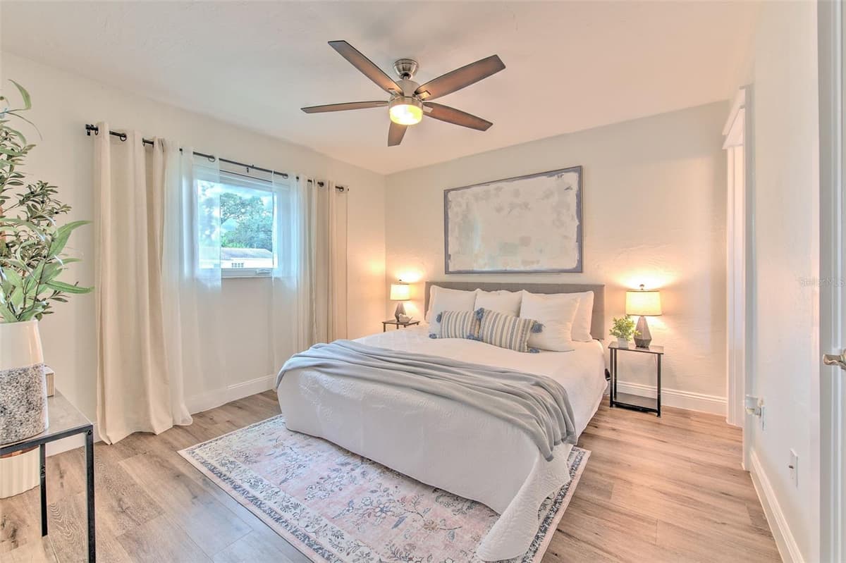 4101 BAY VILLA AVENUE — photo 10 of 18
