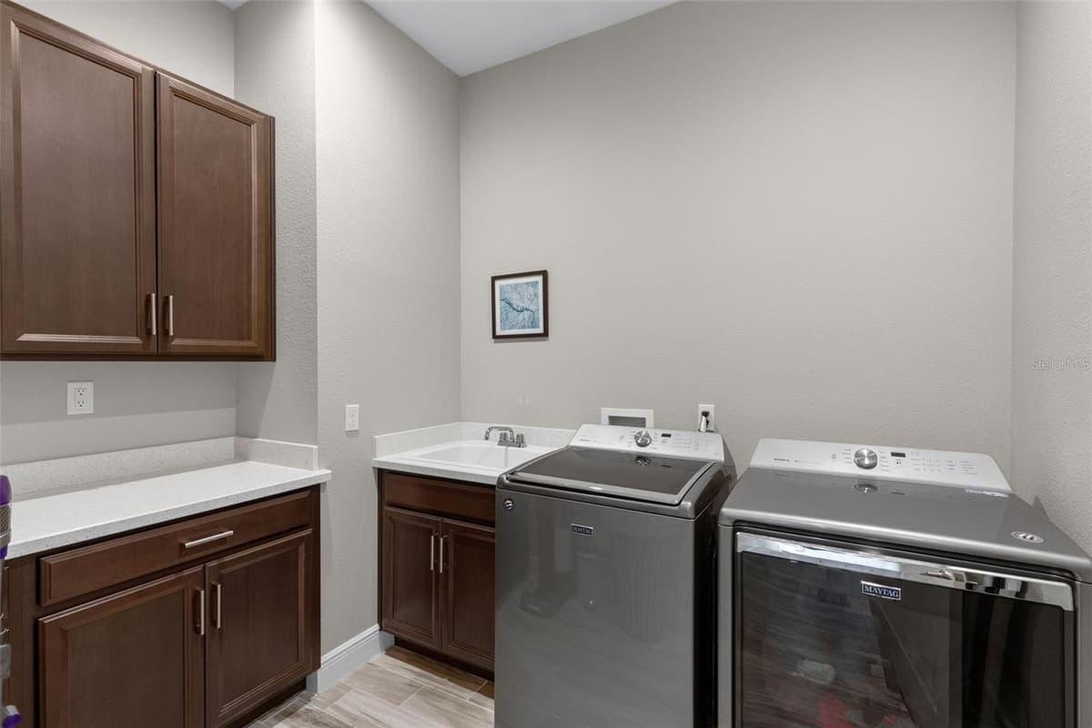 3895 GRASSLAND LOOP — photo 40 of 47