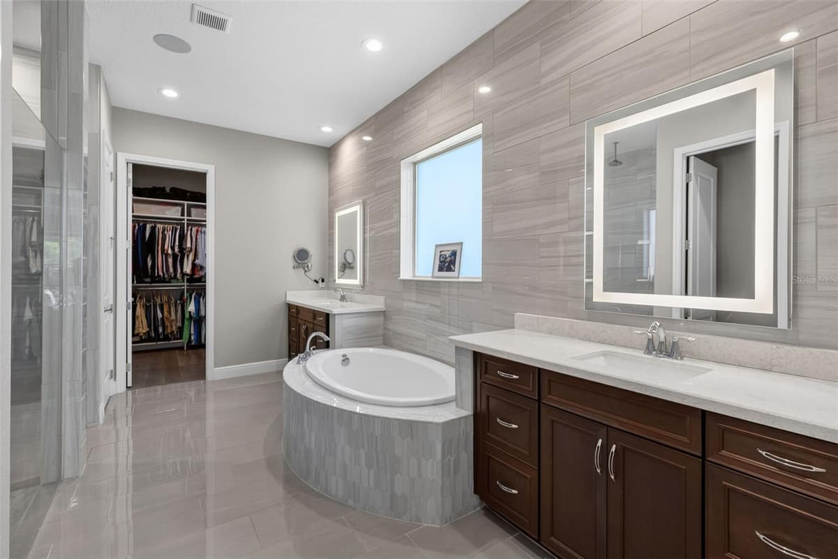 3895 GRASSLAND LOOP — photo 7 of 47