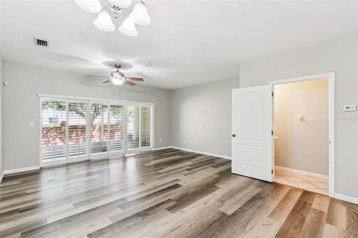 13551 DANIELS LANDING CIRCLE — photo 7 of 53
