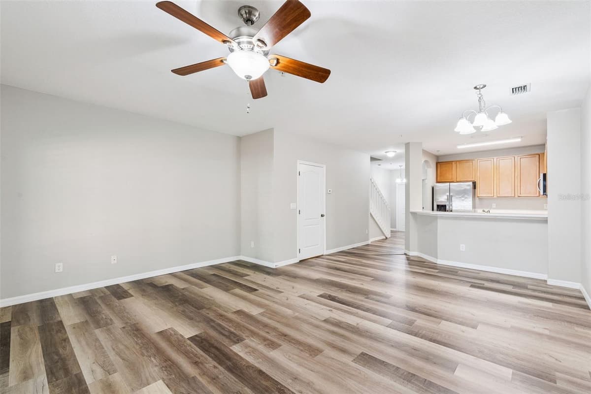 13551 DANIELS LANDING CIRCLE — photo 10 of 53