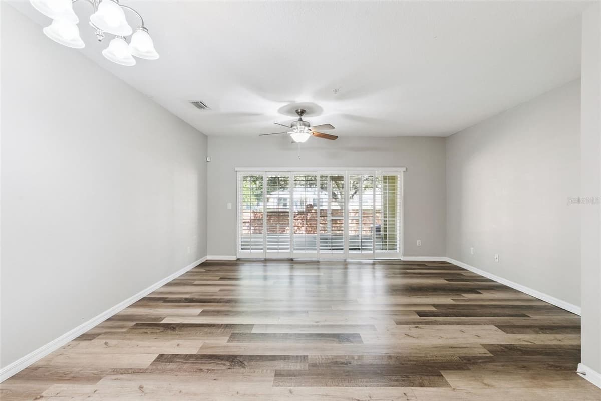 13551 DANIELS LANDING CIRCLE — photo 6 of 53