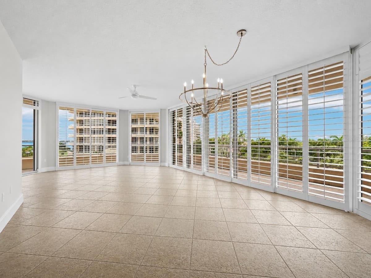 3040 GRAND BAY BOULEVARD — photo 3 of 55