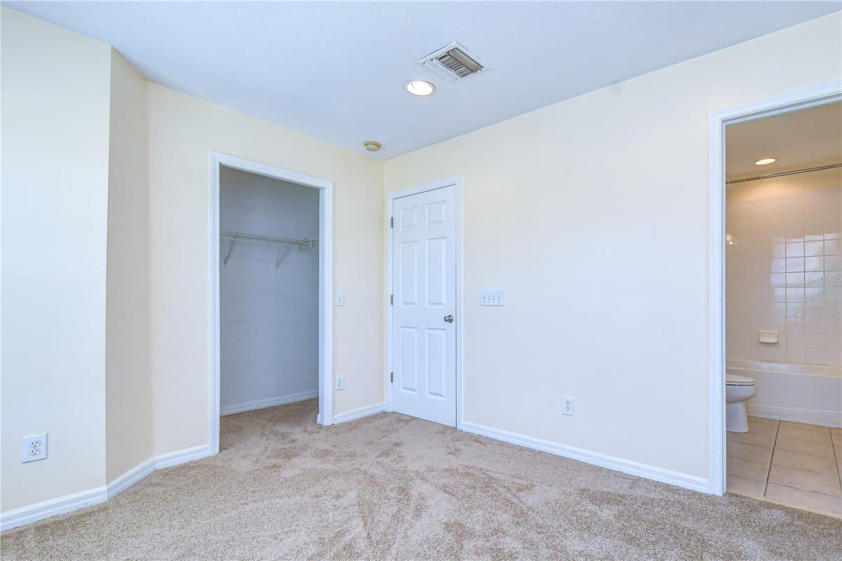 6919 TOWERING SPRUCE DR — photo 26 of 36