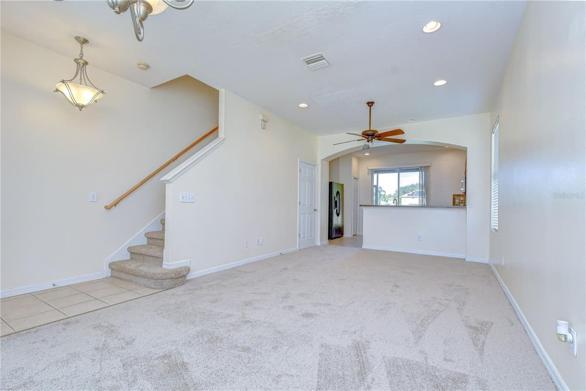 6919 TOWERING SPRUCE DR — photo 10 of 36