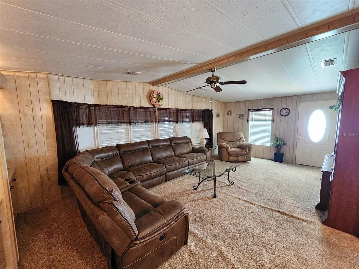 113 LAKE HAZEL DRIVE — photo 16 of 42